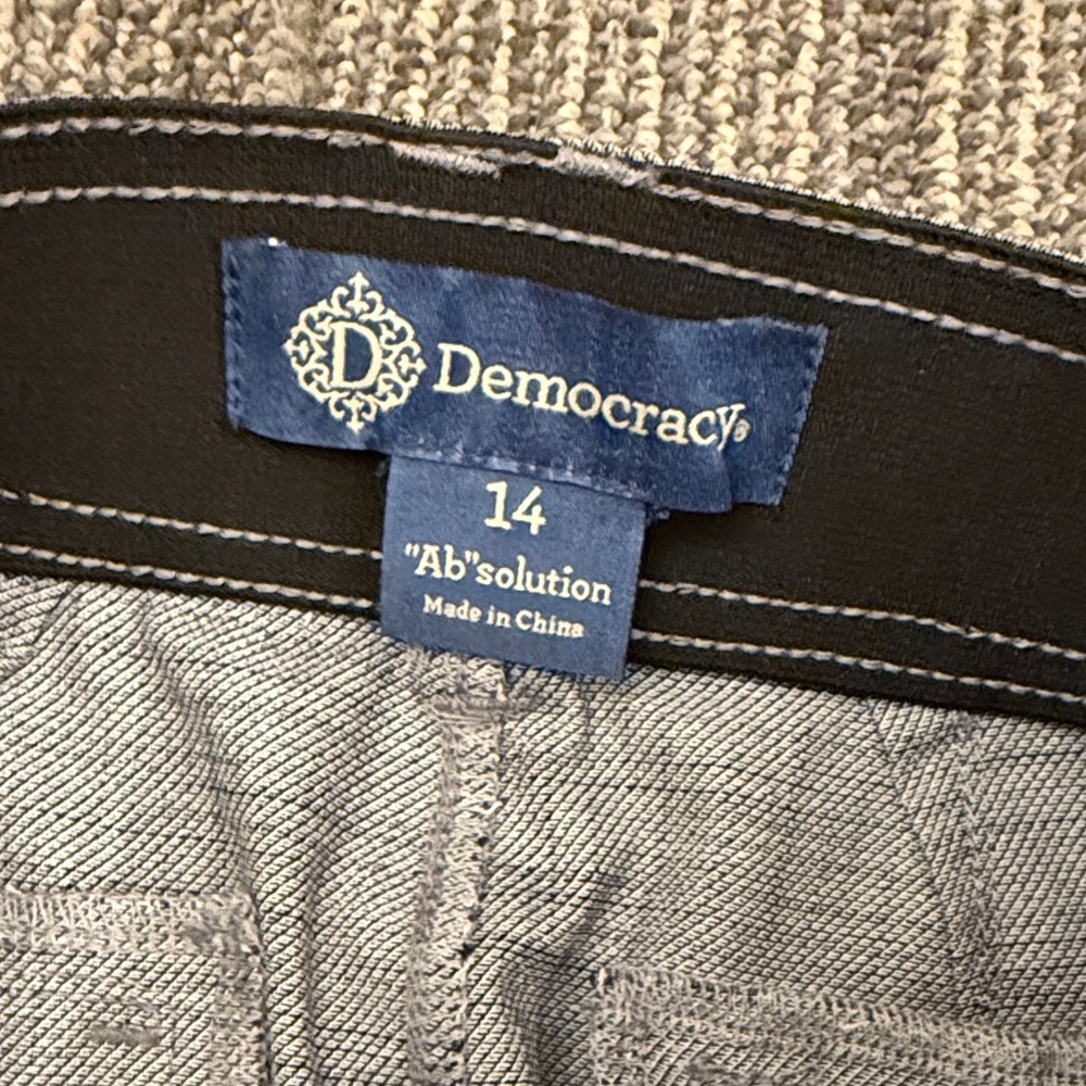 Democracy Gray Women's Trousers - Picture 4 of 7